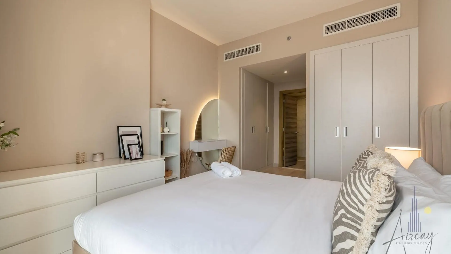 Cityview Haven 1Br Modern Flat In Bloom Heights 迪拜 阿拉伯联合酋长国